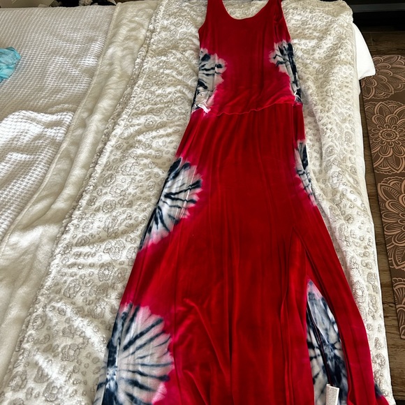 BNWOT Venus tie dye maxi dress with side slit red white blue - Picture 1 of 5